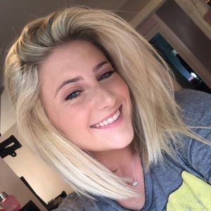 Meet your Posher, Ashlyn